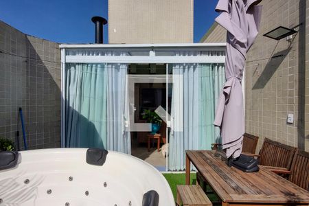 Apartamento para alugar com 140m², 3 quartos e 2 vagas Apartamento para alugar com 140m², 3 quartos e 2 vagasÁrea de lazer