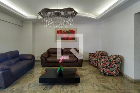 Apartamento para alugar com 140m², 3 quartos e 2 vagas Apartamento para alugar com 140m², 3 quartos e 2 vagasHall de entrada