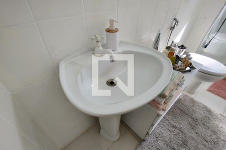 Apartamento para alugar com 140m², 3 quartos e 2 vagas Apartamento para alugar com 140m², 3 quartos e 2 vagasBanheiro