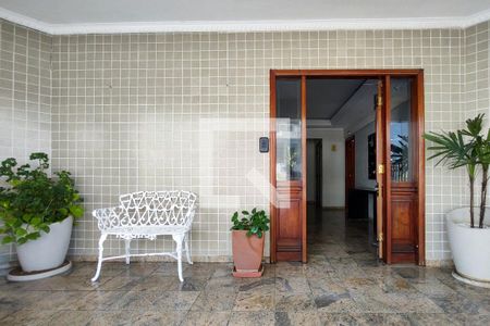 Entrada de apartamento para alugar com 3 quartos, 140m² em Tupi, Praia Grande