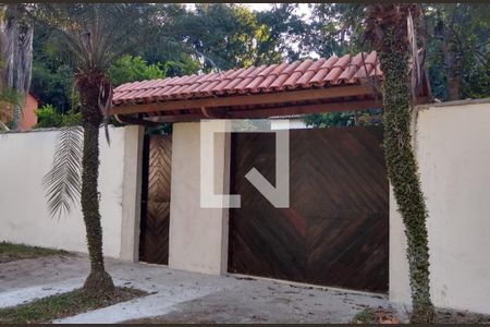 Casa para alugar com 400m², 3 quartos e 5 vagasFachada