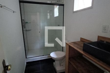 Casa para alugar com 400m², 3 quartos e 5 vagasBanheiro da Suíte 2