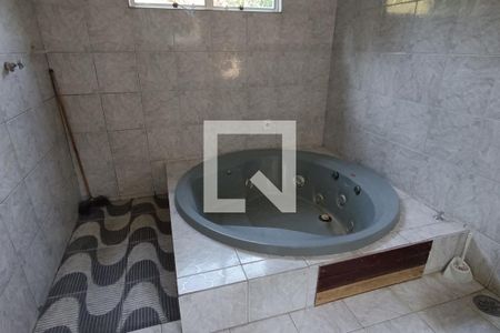 Casa para alugar com 400m², 3 quartos e 5 vagasBanheiro da Suíte 1