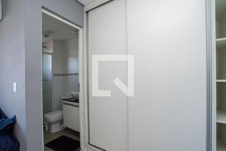Apartamento para alugar com 38m², 1 quarto e 1 vagaQuarto - Armários