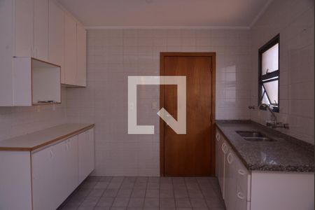 Apartamento à venda com 234m², 3 quartos e 2 vagasCozinha