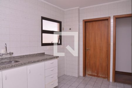 Apartamento à venda com 234m², 3 quartos e 2 vagasCozinha