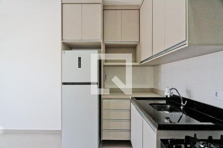 Sala/Cozinha de apartamento para alugar com 1 quarto, 37m² em Chora Menino, São Paulo