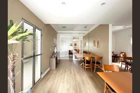 Apartamento para alugar com 56m², 2 quartos e 1 vaga Apartamento para alugar com 56m², 2 quartos e 1 vagaÁrea comum - Salão de festas