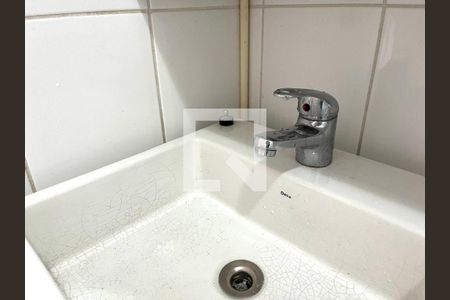 Banheiro  de apartamento para alugar com 2 quartos, 56m² em Jardim Oriental, São Paulo
