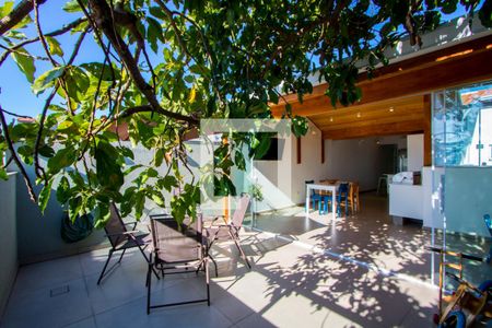 Apartamento à venda com 155m², 3 quartos e 2 vagas Apartamento à venda com 155m², 3 quartos e 2 vagasCobertura