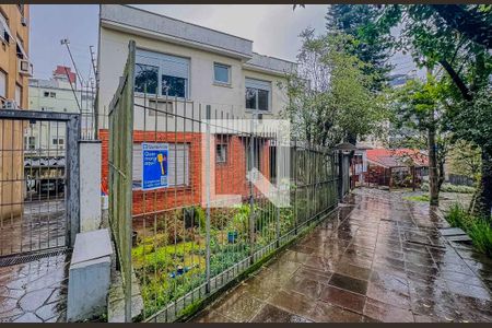 Fachada de apartamento à venda com 2 quartos, 46m² em São João, Porto Alegre