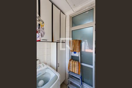 Apartamento à venda com 80m², 3 quartos e 1 vagaÁrea de Serviço