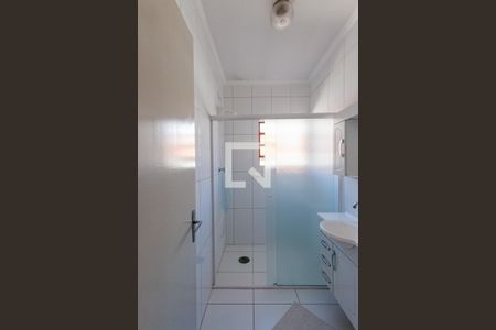 Casa à venda com 176m², 3 quartos e 4 vagas Casa à venda com 176m², 3 quartos e 4 vagasBanheiro da Suíte