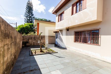Casa à venda com 176m², 3 quartos e 4 vagas Casa à venda com 176m², 3 quartos e 4 vagasGaragem
