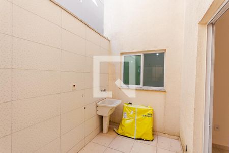 Apartamento à venda com 60m², 2 quartos e 1 vagaÁrea de Serviço