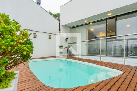 Casa de condomínio à venda com 287m², 3 quartos e 4 vagas Casa de condomínio à venda com 287m², 3 quartos e 4 vagasPiscina