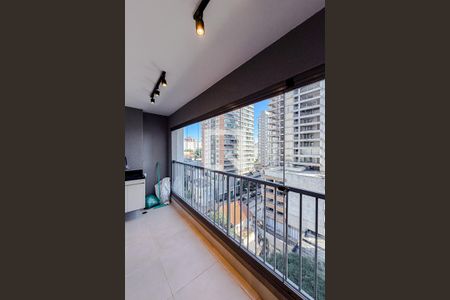 Varanda de kitnet/studio para alugar com 1 quarto, 36m² em Vila Mariana, São Paulo
