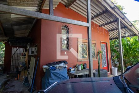 Casa de condomínio à venda com 160m², 2 quartos e 2 vagas Casa de condomínio à venda com 160m², 2 quartos e 2 vagasFachada