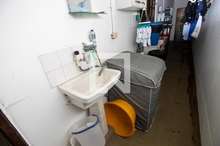 Casa de condomínio à venda com 160m², 2 quartos e 2 vagas Casa de condomínio à venda com 160m², 2 quartos e 2 vagasÁrea de Serviço