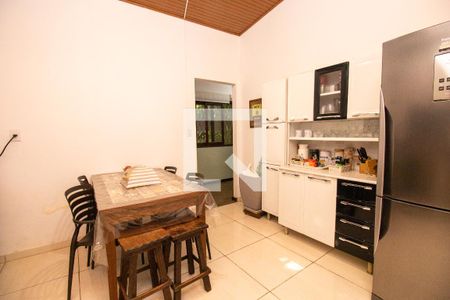 Casa de condomínio à venda com 160m², 2 quartos e 2 vagas Casa de condomínio à venda com 160m², 2 quartos e 2 vagasCozinha