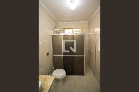 Casa para alugar com 220m², 4 quartos e 2 vagasBanheiro da Suíte