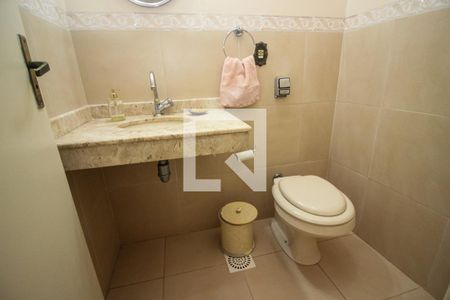 Casa para alugar com 220m², 4 quartos e 2 vagasLavabo