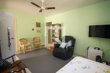 Casa para alugar com 220m², 4 quartos e 2 vagasQuarto Suíte