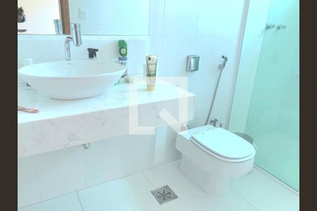 Casa de condomínio à venda com 1100m², 6 quartos e 6 vagasBanheiro 3