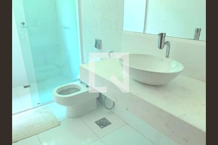 Casa de condomínio à venda com 1100m², 6 quartos e 6 vagasBanheiro 2