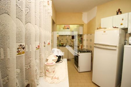 Casa à venda com 174m², 3 quartos e 3 vagas Casa à venda com 174m², 3 quartos e 3 vagasCozinha