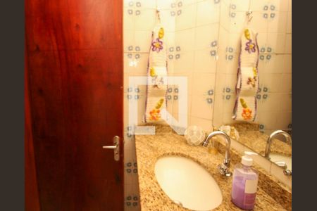 Casa à venda com 174m², 3 quartos e 3 vagas Casa à venda com 174m², 3 quartos e 3 vagasBanheiro 2