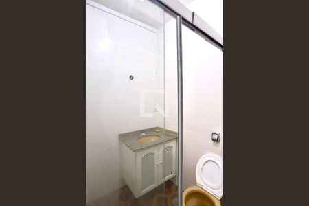 Casa à venda com 220m², 2 quartos e 3 vagasBanheiro