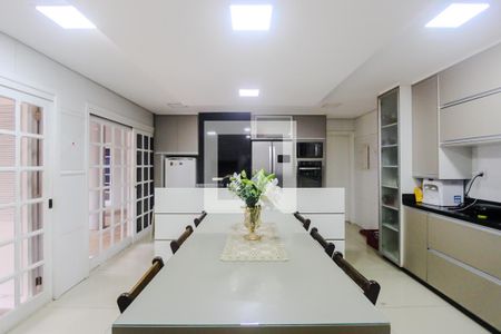 Casa à venda com 650m², 5 quartos e 6 vagasCozinha