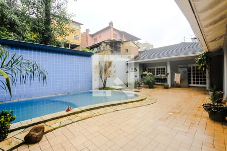 Casa à venda com 650m², 5 quartos e 6 vagasPiscina