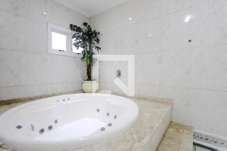 Casa à venda com 650m², 5 quartos e 6 vagasSuíte