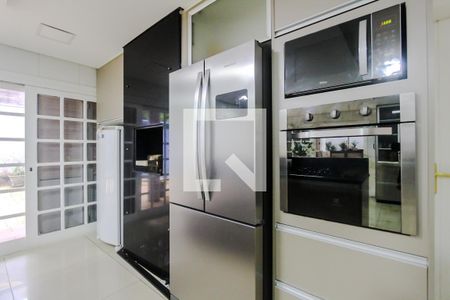 Casa à venda com 650m², 5 quartos e 6 vagasCozinha