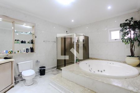 Casa à venda com 650m², 5 quartos e 6 vagasSuíte