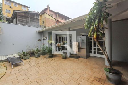 Casa à venda com 650m², 5 quartos e 6 vagasPátio