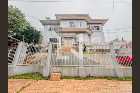 Casa à venda com 650m², 5 quartos e 6 vagasFachada