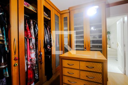 Casa à venda com 650m², 5 quartos e 6 vagasCloset Suíte