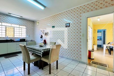 Casa à venda com 283m², 3 quartos e 2 vagasCozinha