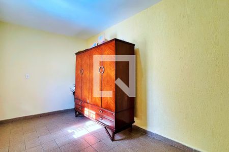 Casa à venda com 283m², 3 quartos e 2 vagasQuarto de Serviço