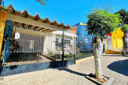 Casa à venda com 283m², 3 quartos e 2 vagasFachada