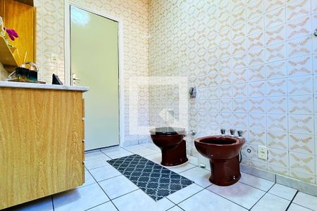 Casa à venda com 283m², 3 quartos e 2 vagasBanheiro