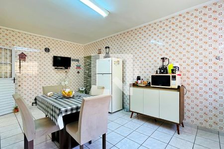 Casa à venda com 283m², 3 quartos e 2 vagasCozinha