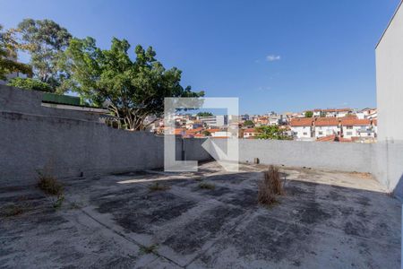 Casa à venda com 330m², 2 quartos e 1 vagaTerraço