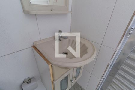 Casa à venda com 330m², 2 quartos e 1 vagaBanheiro de Serviço