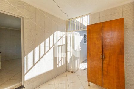 Casa à venda com 330m², 2 quartos e 1 vagaÁrea de Serviço