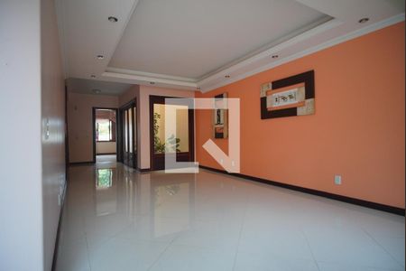 Sala de casa para alugar com 4 quartos, 370m² em Jardim Itu, Porto Alegre