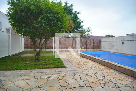 Casa à venda com 370m², 4 quartos e 4 vagasQuintal e Piscina